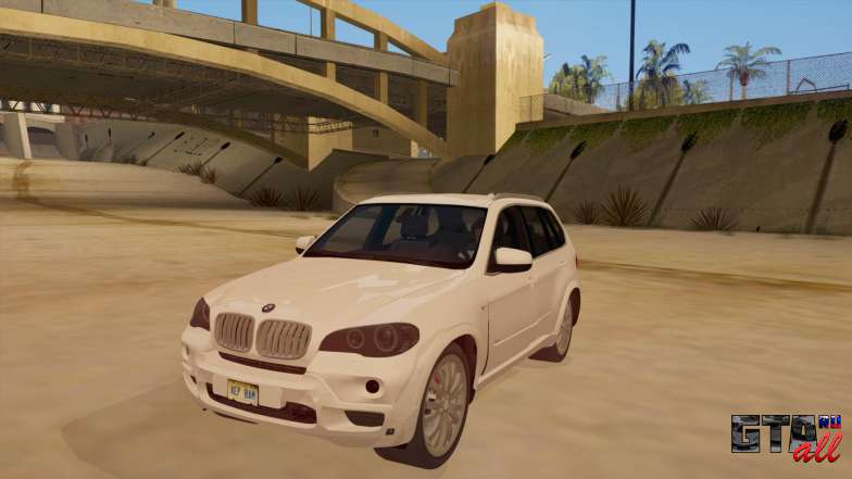 BMW X5 для GTA San Andreas вид спереди