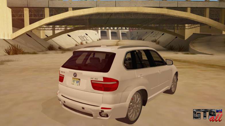 BMW X5 для GTA San Andreas багажник