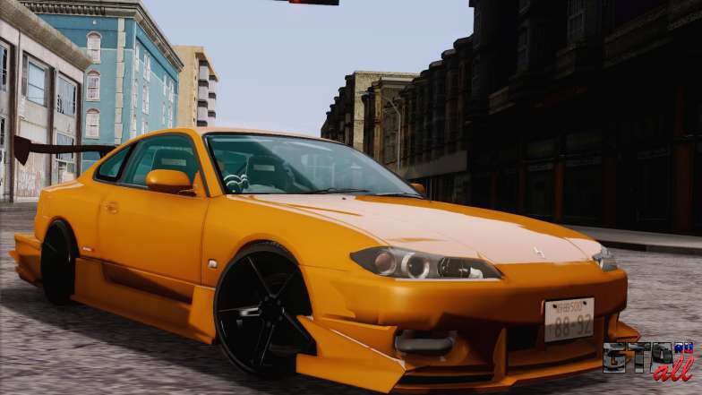 Nissan Silvia S15 GT Uras вид спереди справа