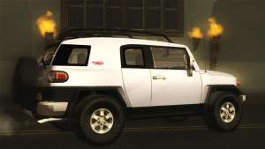 Toyota FJ Cruiser 2012 вид справа