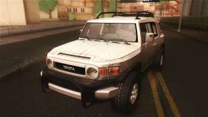 Toyota FJ Cruiser 2012 вид спереди