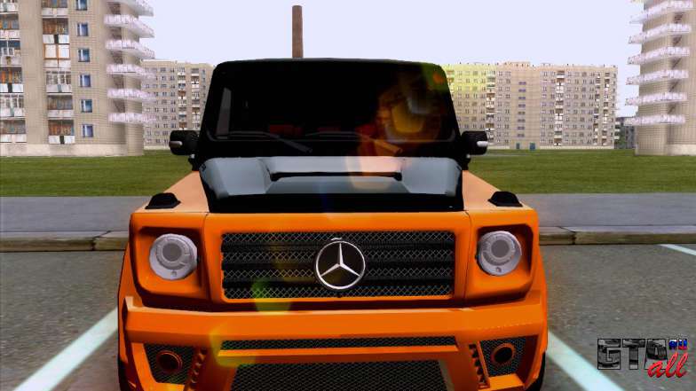 Mercedes-Benz G55 вид спереди