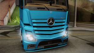 Mercedes-Benz Actros Mp4 6x2 v2.0 Gigaspace для GTA San Andreas капот