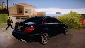 Mercedes-Benz C 63 AMG для GTA San Andreas черная покраска вид сзади