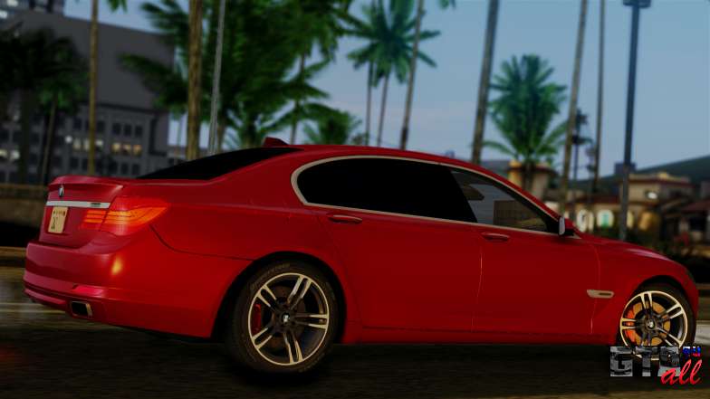 BMW 7 Series F02 2013 для GTA San Andreas сбоку