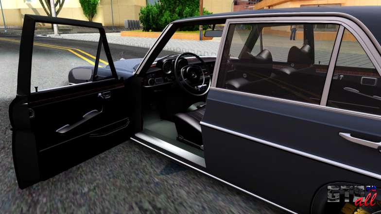 Mercedes-Benz 300SEL 6.3 для GTA San Andreas открытая дверь