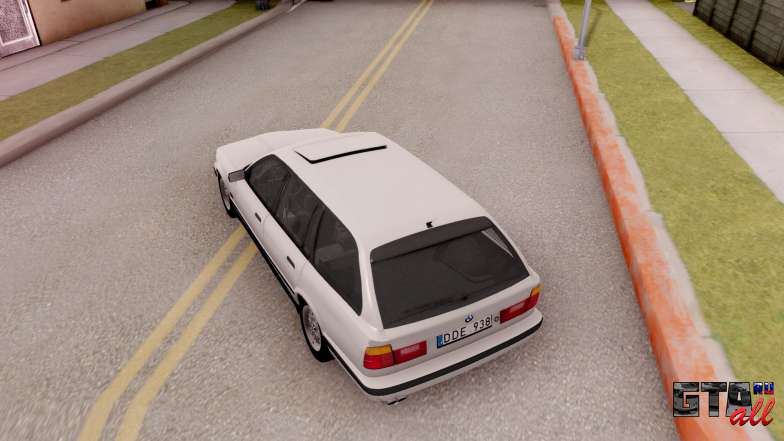 BMW 5-er E34 Touring Stock для GTA San Andreas сверху