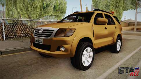 Toyota Fortuner V для GTA San Andreas вид спереди