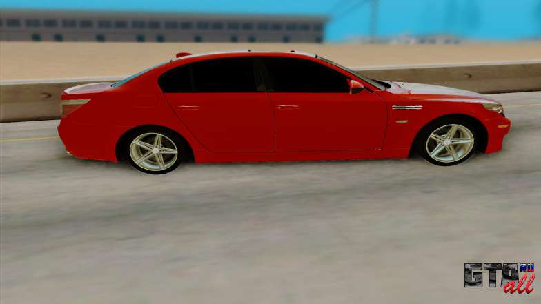 BMW M5 E60 для GTA San Andreas вид сбоку