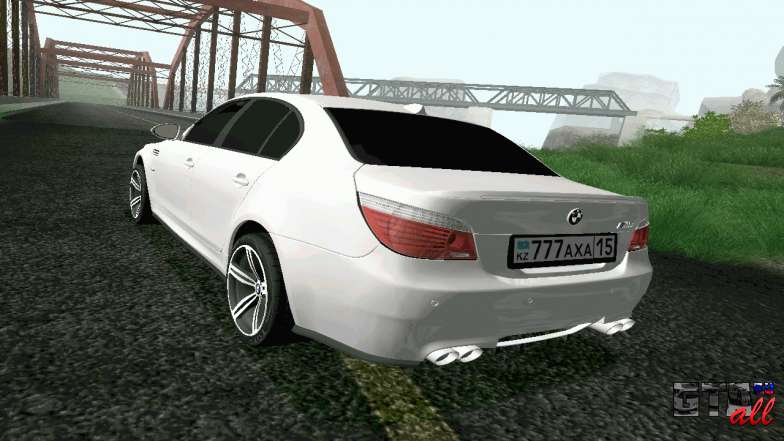 BMW M5 E60 для GTA San Andreas вид сзади