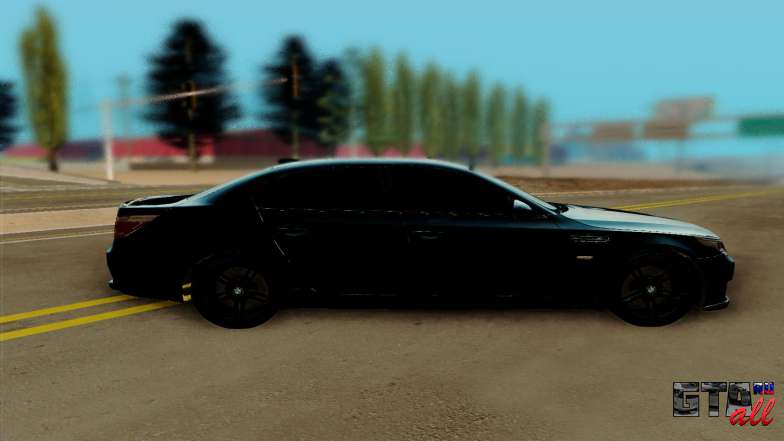 BMW M5 E60 для GTA San Andreas вид сбоку