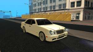 Mercedes-Benz E420 Armenian для GTA San Andreas - вид спереди