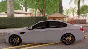 BMW M5 F10 30 Jahre для GTA San Andreas - вид сбоку