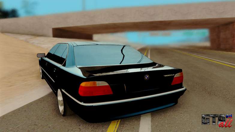 BMW 750 для GTA San Andreas - вид сзади