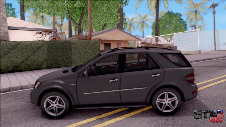 Mercedes-Benz ML 63 AMG 2009 для GTA San Andreas - вид сбоку