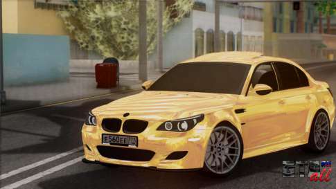 BMW M5 GOLD для GTA San Andreas - вид спереди