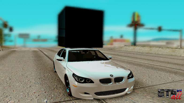 BMW M5 E60 для GTA San Andreas - вид спереди