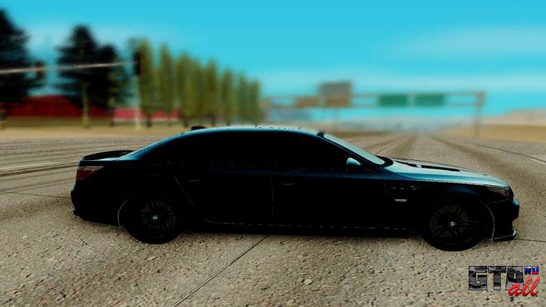 BMW M5 E60 для GTA San Andreas - вид сбоку