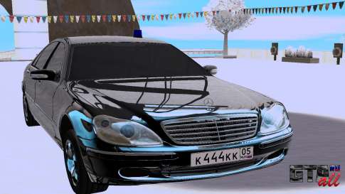 Mercedes-Benz S-class W220 для GTA San Andreas - вид спереди