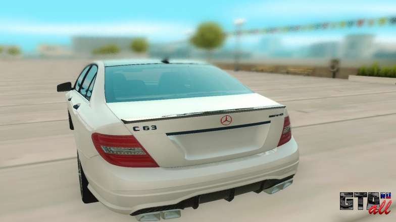 Mercedes-Benz C63 AMG для GTA San Andreas - вид сзади