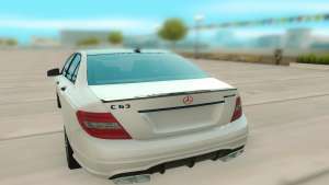 Mercedes-Benz C63 AMG для GTA San Andreas - вид сзади