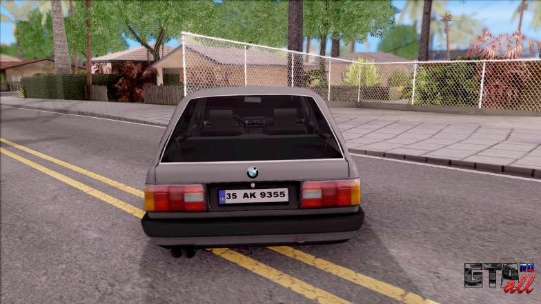 BMW 3-er E30 Touring для GTA San Andreas - вид сзади