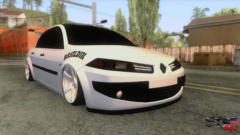 Renault Megane II Sedan для GTA San Andreas - вид спереди