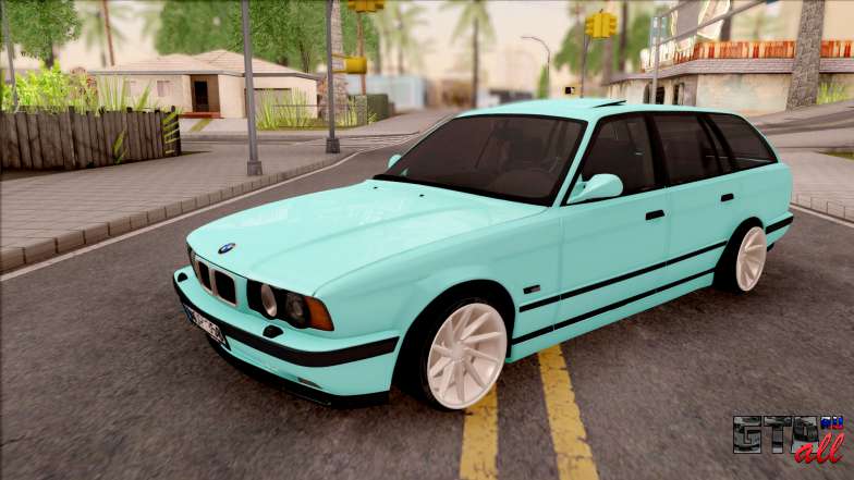 BMW 5-er E34 Touring Stance Vossen для GTA San Andreas - вид спереди