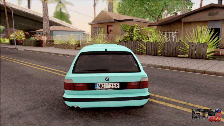 BMW 5-er E34 Touring Stance Vossen для GTA San Andreas - вид сзади