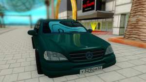 Mersedes-Benz ML 230 для GTA San Andreas - вид спереди