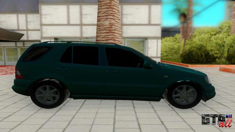 Mersedes-Benz ML 230 для GTA San Andreas - вид сбоку