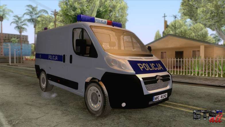 Citroen Jumper Polskiej Policji для GTA San Andreas - вид спереди